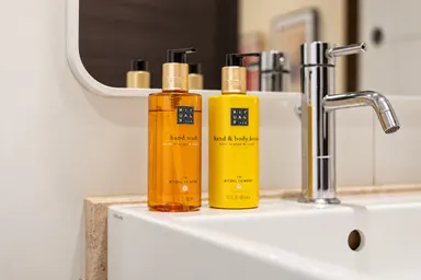 29_Bathroom_Amenities